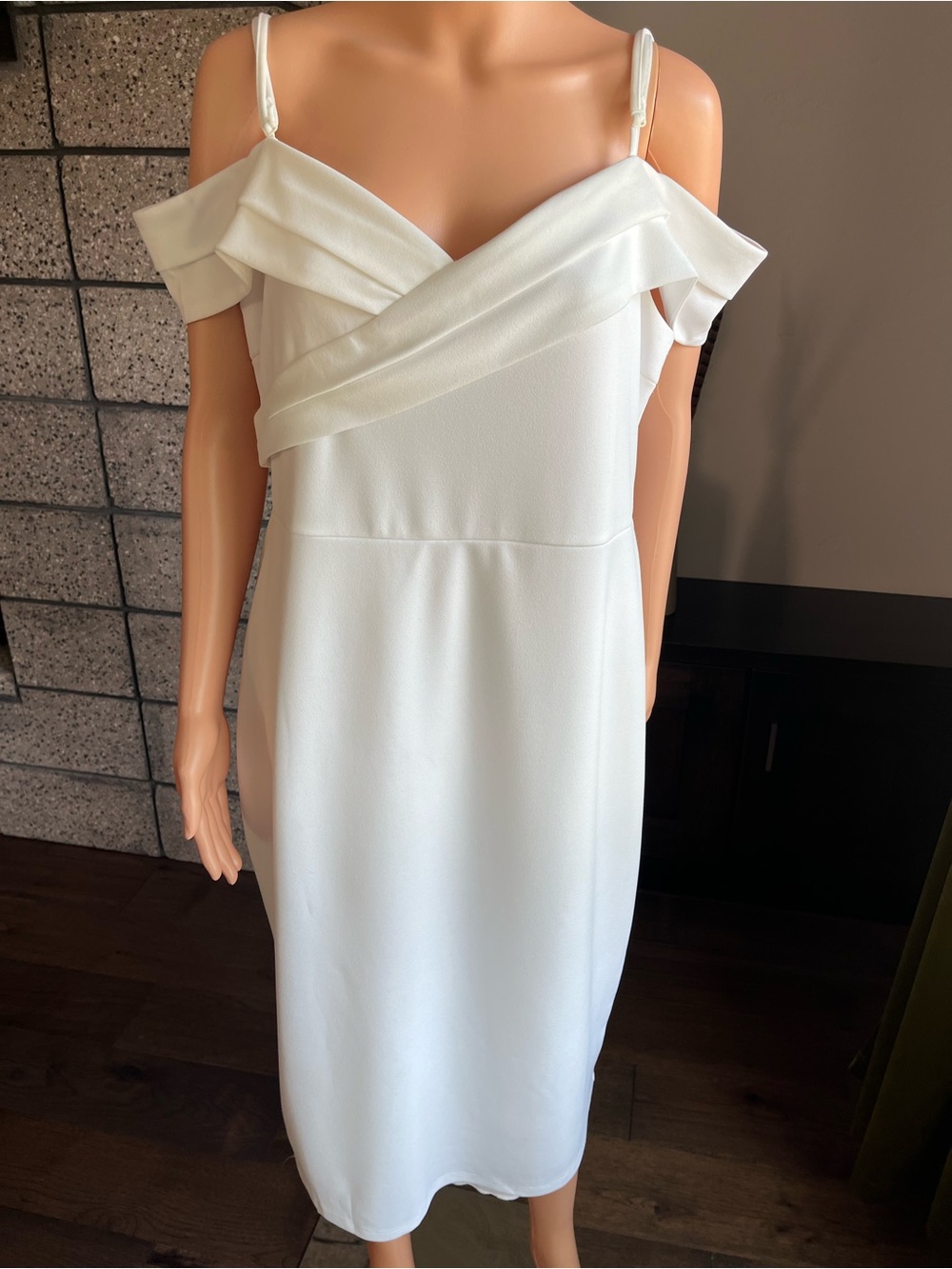 Rachael B White Cold Shoulder Crossover Midi Dress Plus Size 18 - Picture 2 of 7